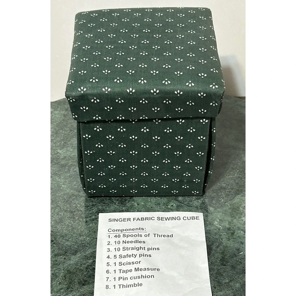 Singer 70 Piece Foldable Sewing Cube Green Calico Fabric Travel Kit 1504993